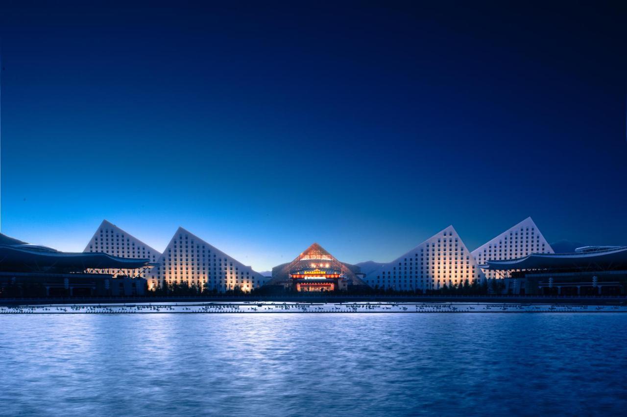 Intercontinental Lhasa Paradise By Ihg Екстериор снимка